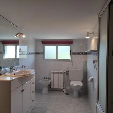 Holiday home Aqualecer Montalvo