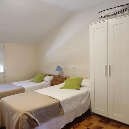 Holiday home Aqualecer Montalvo